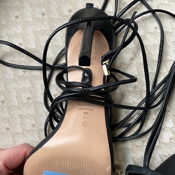 Schutz Vikki sandala NEW $128 - Picture 8 of 10